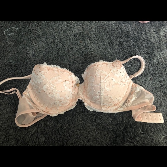 Victoria's Secret Other - Victoria’s Secret Body by Victoria Bra 36B